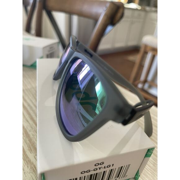 New Goodr Sunglasses SILVERBACK SQUAT MOBILITY BEST SELLER Polarized Blue Women - Picture 4 of 7